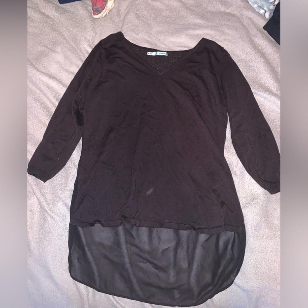 Black Maurices shirt, small hole, not noticeable, Size medium
